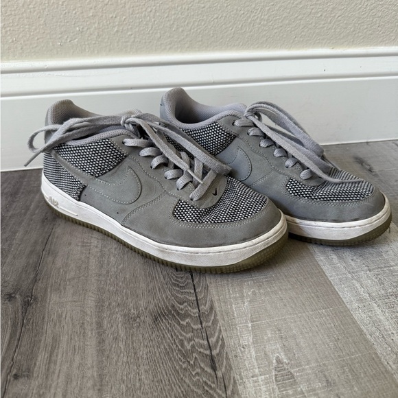 Gray Nike Air Force 1 Sneakers Women’s Size 7 - Picture 4 of 7